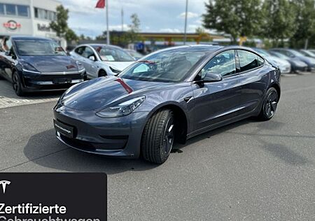 Tesla Model 3 Hinterradantrieb RWD 4 Türen