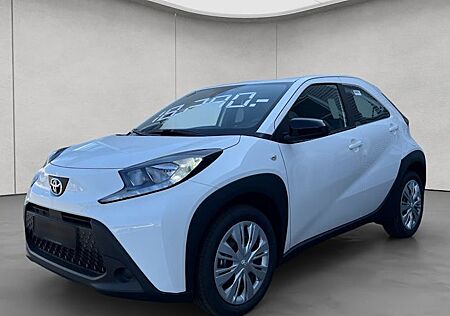 Toyota Aygo (X) Aygo (X) 1.0-l-VVT-i Play S-CVT 5 Türen