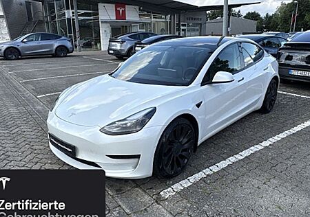 Tesla Model 3 Allradantrieb mit Dualmotor Performance 4 Türen