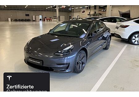 Tesla Model 3 Standard 4 Türen