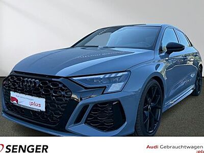 Audi RS3 2.5 TFSI S tronic quattro Sportback 5 Türen