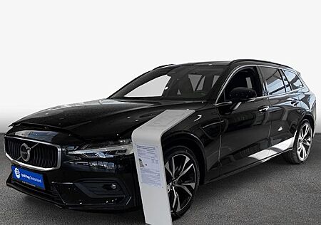Volvo V60 B4 DCT Core 5 Türen