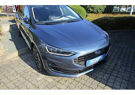 Ford Focus 1,0 EcoBoost Hybr. 114kW Titan. X Tur AT 5 Türen