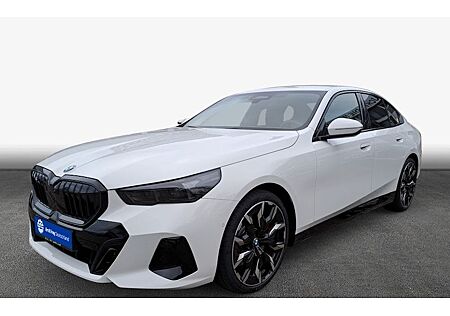 BMW 5er 520d xDrive A 4 Türen