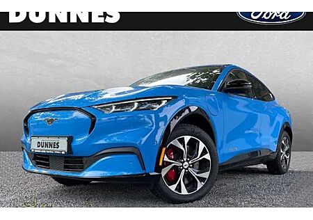 Ford Mustang Mach-E 75 kWh AWD 5 Türen