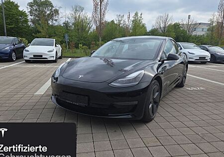 Tesla Model 3 Hinterradantrieb RWD Long Range 4 Türen