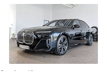 BMW i7 M70 xDrive 4 Türen