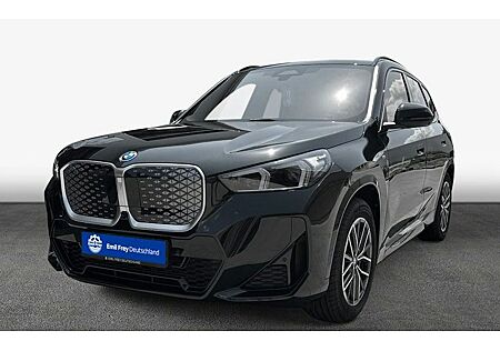 BMW iX1 xDrive30 5 Türen