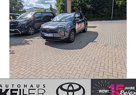 Toyota Yaris Cross 1,5-l-VVT-iE Teamplayer 5 Türen