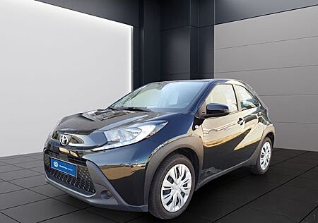 Toyota Aygo (X) Aygo (X) 1.0-l-VVT-i Play S-CVT 5 Türen