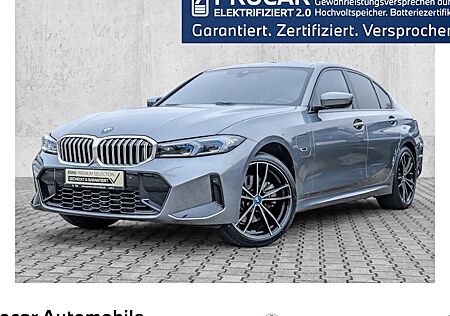 BMW 3er 330e xDrive Automatik 4 Türen