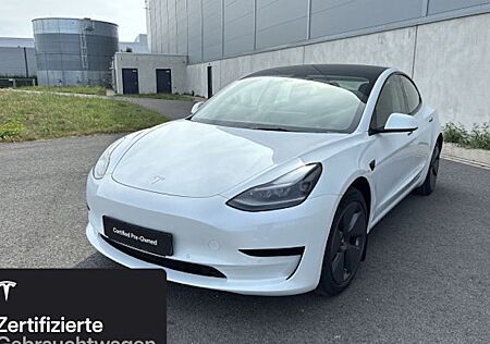 Tesla Model 3 Hinterradantrieb RWD 4 Türen