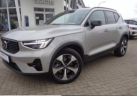 Volvo XC 40 B4 Plus Dark DCT 5 Türen