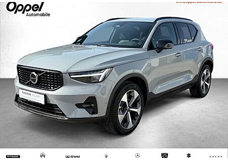 Volvo XC 40 B4 Plus Dark DCT 5 Türen
