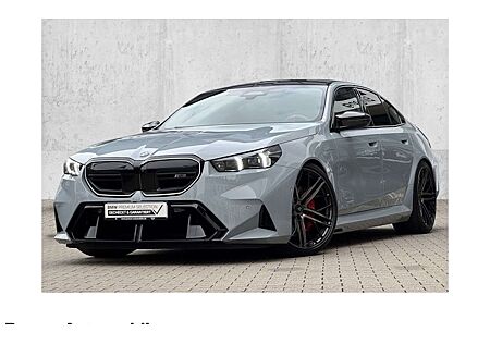 BMW M5 Plug-In Hybrid xDrive A 4 Türen