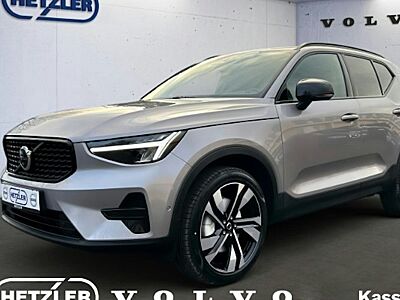 Volvo XC 40 B3 Ultra Dark DCT 5 Türen