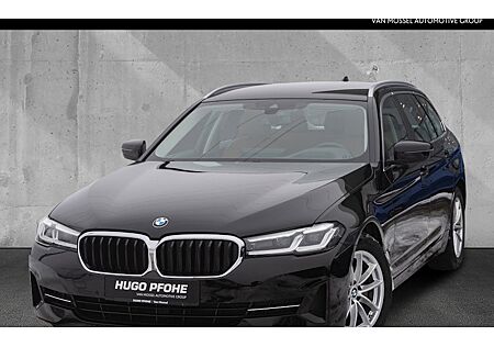 BMW 5er 520d xDrive Touring A 5 Türen