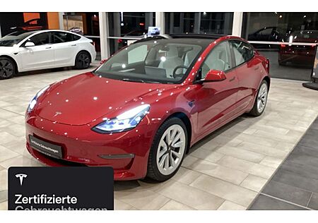 Tesla Model 3 Hinterradantrieb RWD Long Range 4 Türen