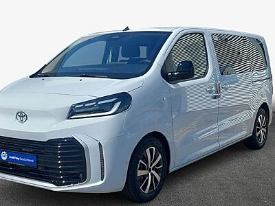 Toyota Pro Ace 2,2-l-D-4D 132kW L1 Teamplayer Auto 5 Türen
