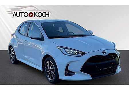 Toyota Yaris 1.5-l-VVT-i Hybrid CVT Team Deutschland 5 Türen