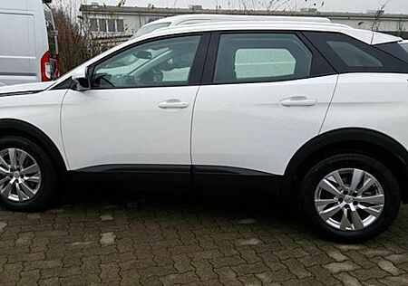 Peugeot 3008 BlueHDi 130 Active 5 Türen