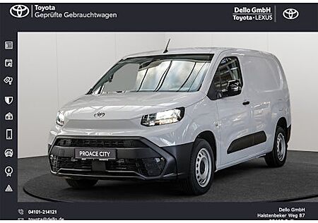 Toyota Pro Ace 1,5-l-D-4D 75kW L2 Meister 4 Türen