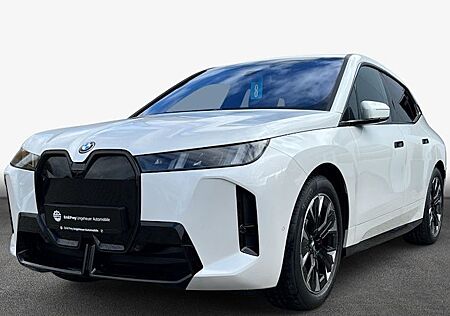 BMW iX xDrive45 5 Türen