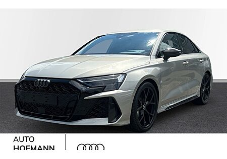 Audi RS3 2.5 TFSI S tronic quattro 4 Türen