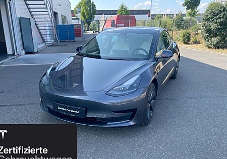 Tesla Model 3 Hinterradantrieb RWD 4 Türen