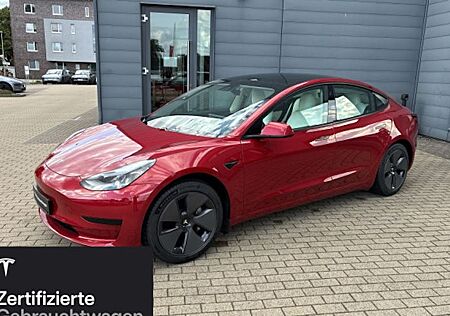 Tesla Model 3 Hinterradantrieb RWD 4 Türen