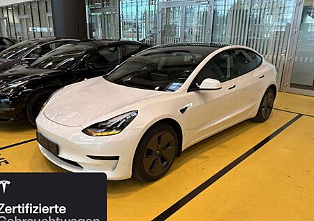Tesla Model 3 Hinterradantrieb RWD 4 Türen