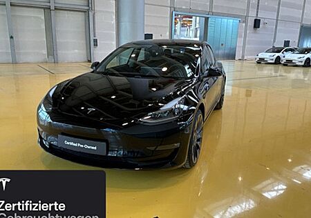 Tesla Model 3 Allradantrieb mit Dualmotor Performance 4 Türen