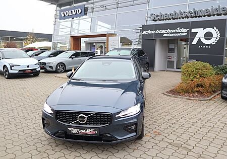 Volvo V60 B4 DCT Plus Dark 5 Türen