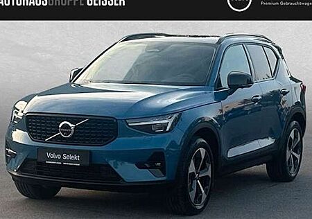 Volvo XC 40 B3 Ultra Dark DCT 5 Türen