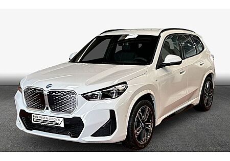BMW iX1 xDrive30 5 Türen