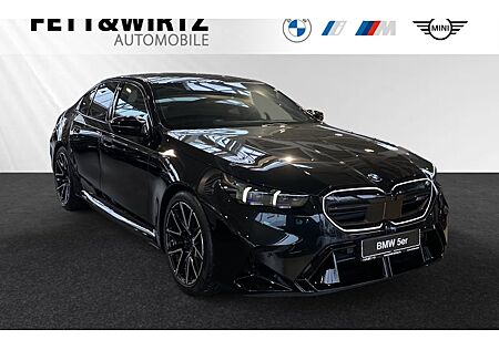 BMW M5 Plug-In Hybrid xDrive A 4 Türen