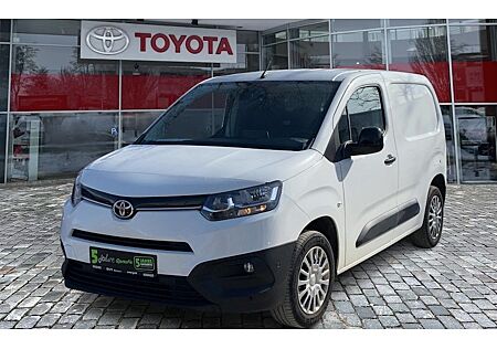 Toyota Pro Ace 1,5-l-D-4D 75kW L1 Meister 4 Türen