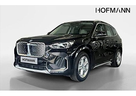 BMW iX1 xDrive30 5 Türen