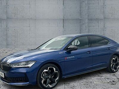 Skoda Superb 1.5 TSI iV DSG Sportline Combi 5 Türen