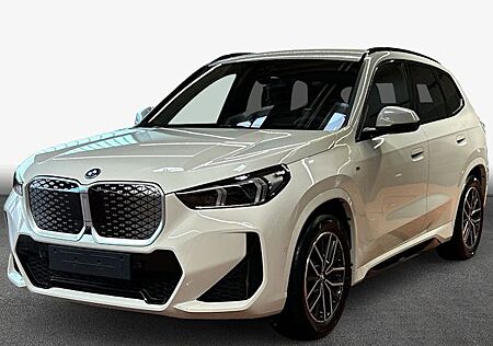 BMW iX1 eDrive20 5 Türen
