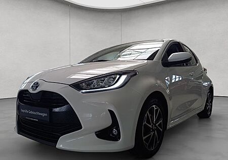 Toyota Yaris 1.5-l-VVT-i CVT Team Deutschland 5 Türen