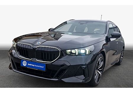 BMW 5er 520d xDrive Touring A 5 Türen
