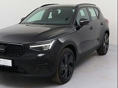 Volvo XC 40 B3 Black Edition Plus DCT 5 Türen