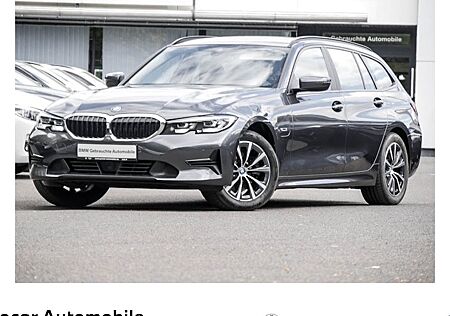 BMW 3er 320e Touring Advantage Automatic 5 Türen
