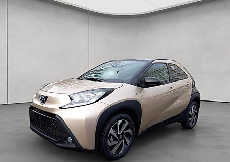 Toyota Aygo (X) Aygo (X) 1.0-l-VVT-i Play S-CVT 5 Türen