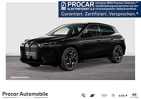 BMW iX M70 xDrive 5 Türen