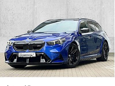 BMW M5 M5 Plug-In Hybrid Touring xDrive A 5 Türen