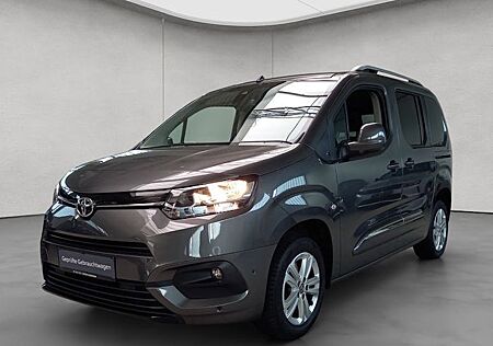 Toyota Proace City Verso 1,2-l-Turbo 96kW L1 Team Deutschland AT 5 Türen