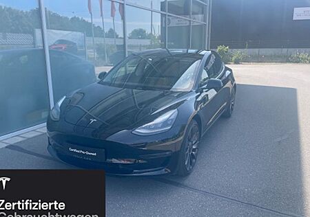 Tesla Model 3 Allradantrieb mit Dualmotor Performance 4 Türen