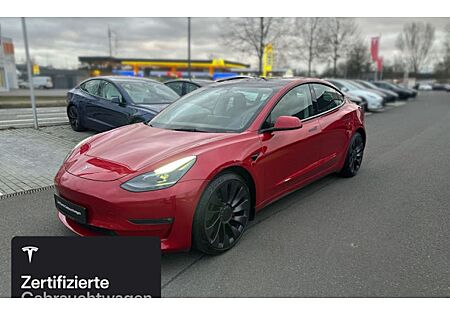 Tesla Model 3 Allradantrieb mit Dualmotor Performance 4 Türen